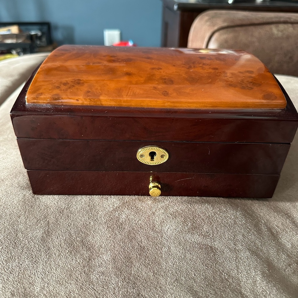 Elegant Wooden Jewelry Box